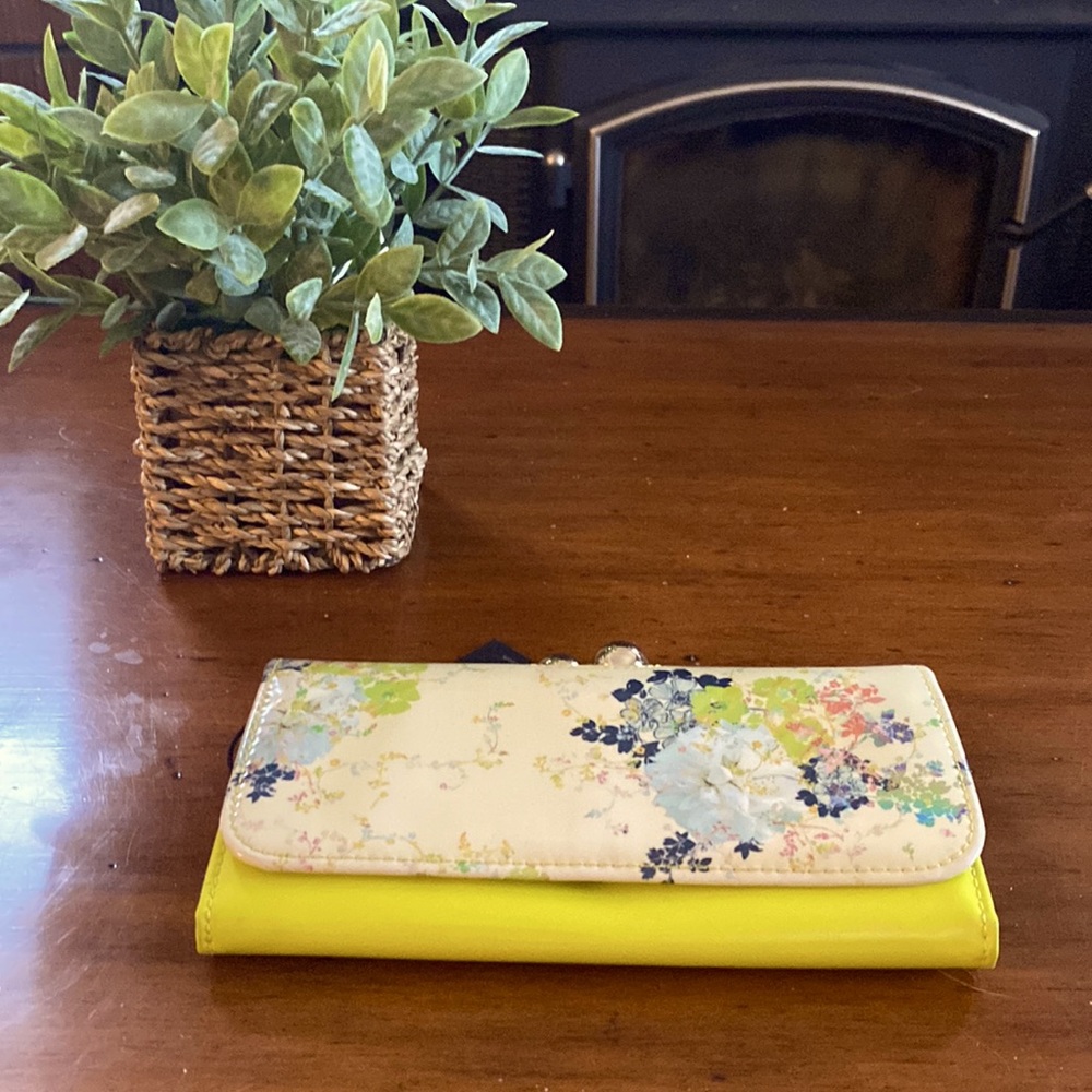 Ted Baker green floral clutch wallet